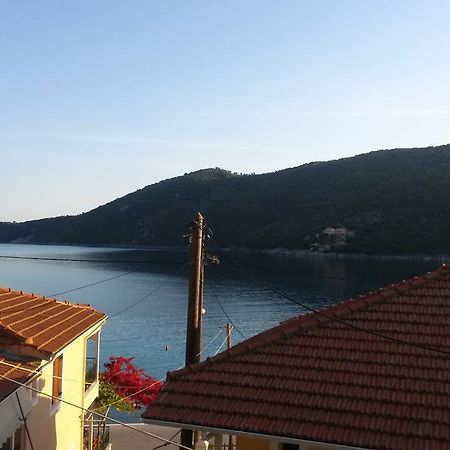 Porto Poros Apartamento Mikros Gialos Exterior foto