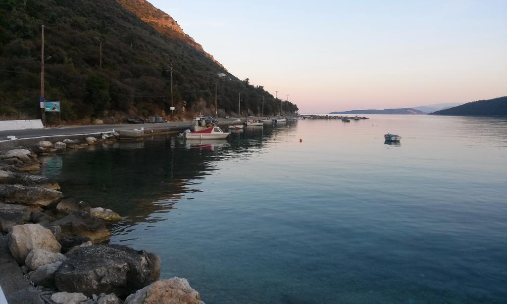 Porto Poros Apartamento Mikros Gialos Exterior foto