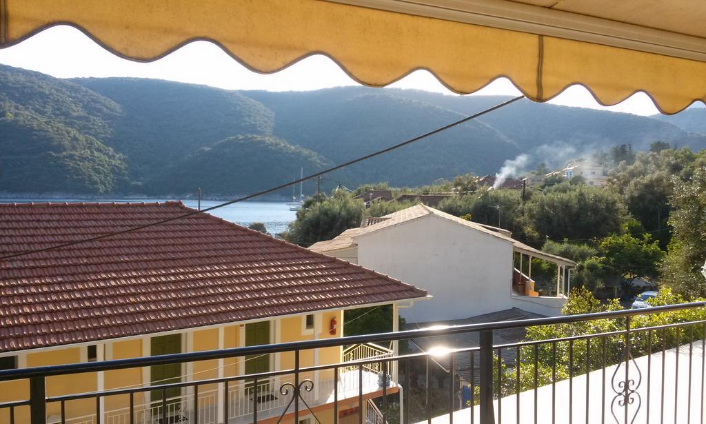 Porto Poros Apartamento Mikros Gialos Exterior foto