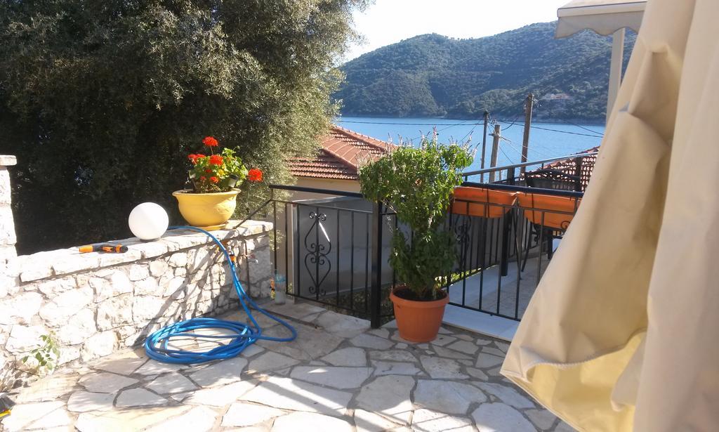 Porto Poros Apartamento Mikros Gialos Exterior foto