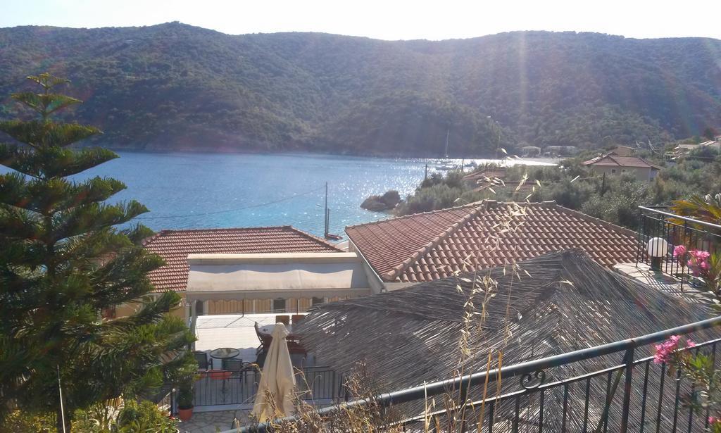 Porto Poros Apartamento Mikros Gialos Exterior foto
