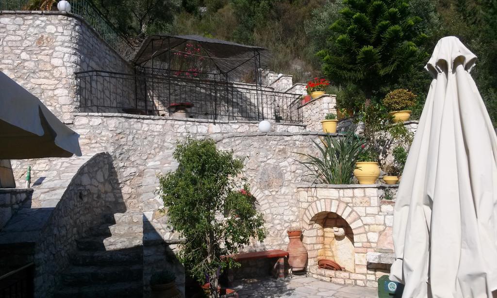 Porto Poros Apartamento Mikros Gialos Exterior foto
