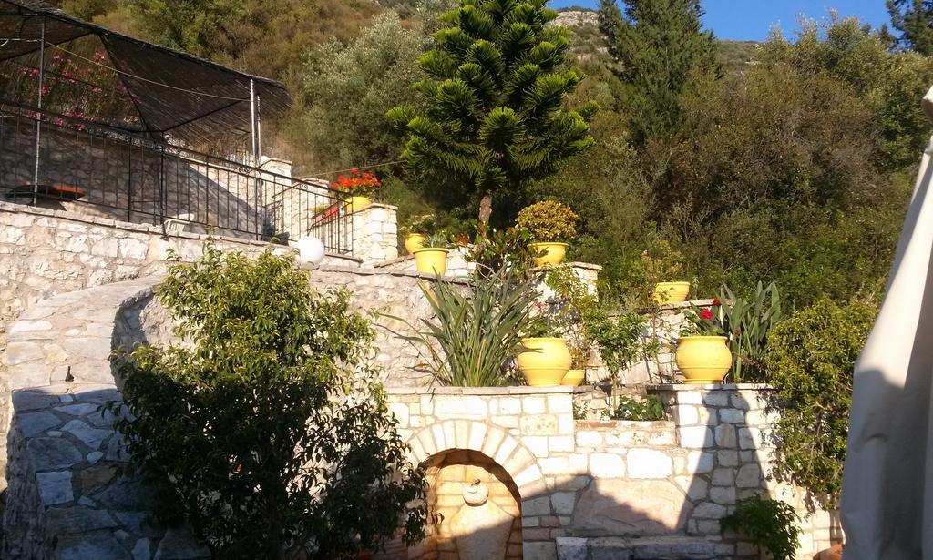 Porto Poros Apartamento Mikros Gialos Exterior foto