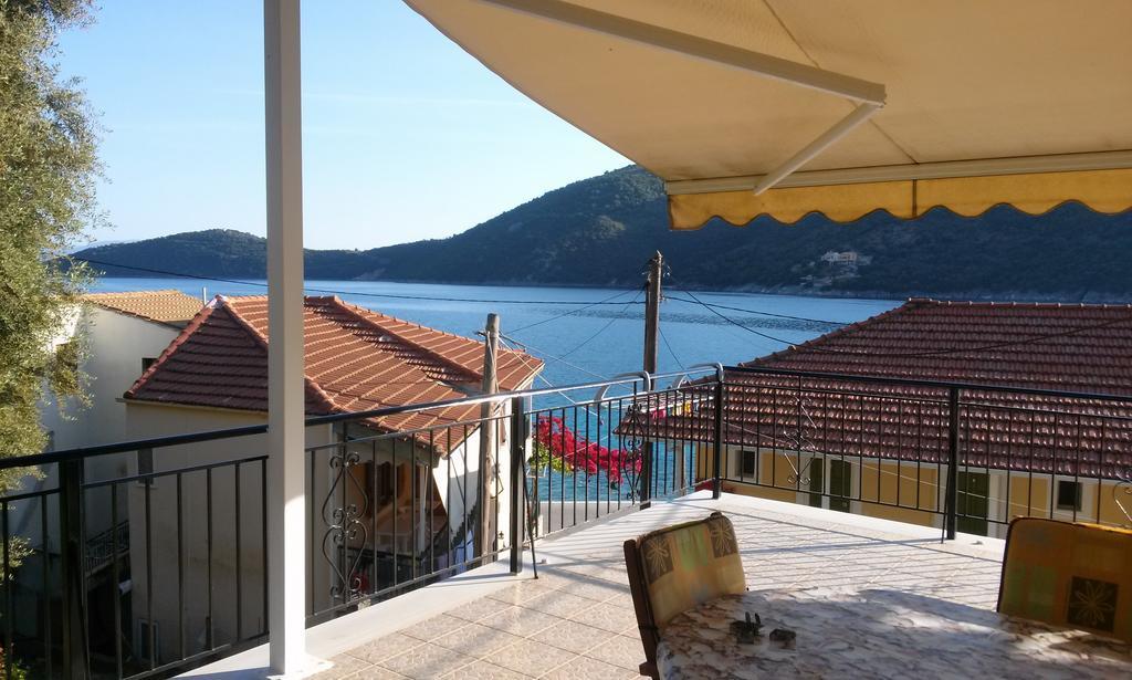 Porto Poros Apartamento Mikros Gialos Exterior foto