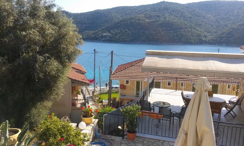 Porto Poros Apartamento Mikros Gialos Exterior foto