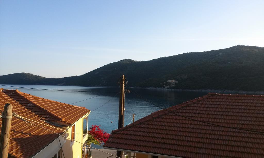 Porto Poros Apartamento Mikros Gialos Exterior foto