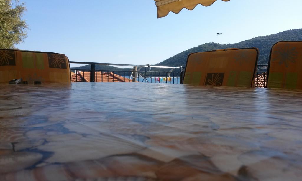 Porto Poros Apartamento Mikros Gialos Exterior foto