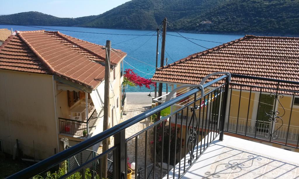 Porto Poros Apartamento Mikros Gialos Exterior foto
