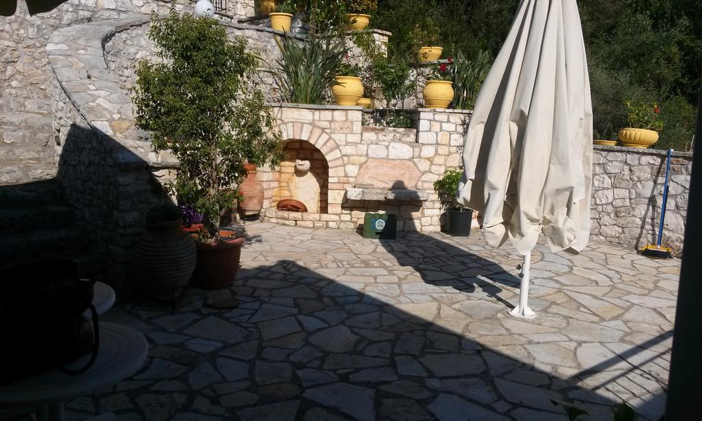 Porto Poros Apartamento Mikros Gialos Exterior foto